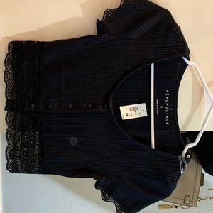 Black lacy buttoned crop top